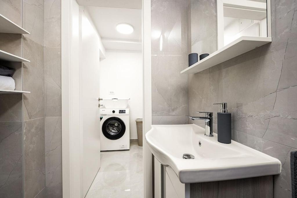 Apartment Olive Garden Near Pula 3 Km From Center And Only 4 Km From The Beach For 4 Persons Exterior foto